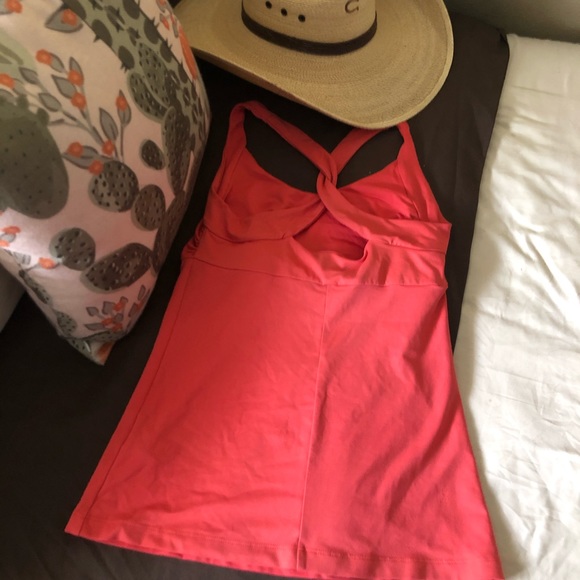 Patagonia top - Picture 2 of 5